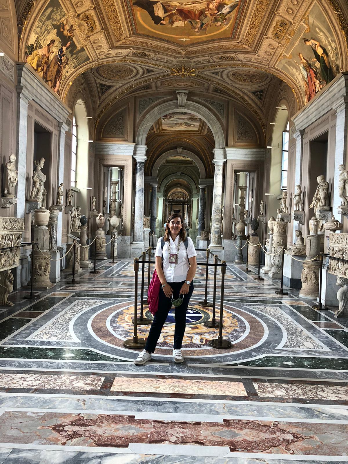 Laura, Vatican Museums gallery of candelabras